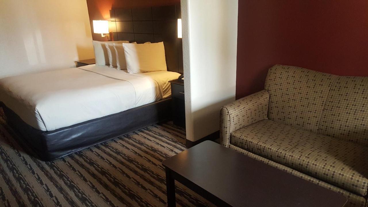 Red Roof Inn & Suites Houston - Humble/Iah Airport Exterior foto