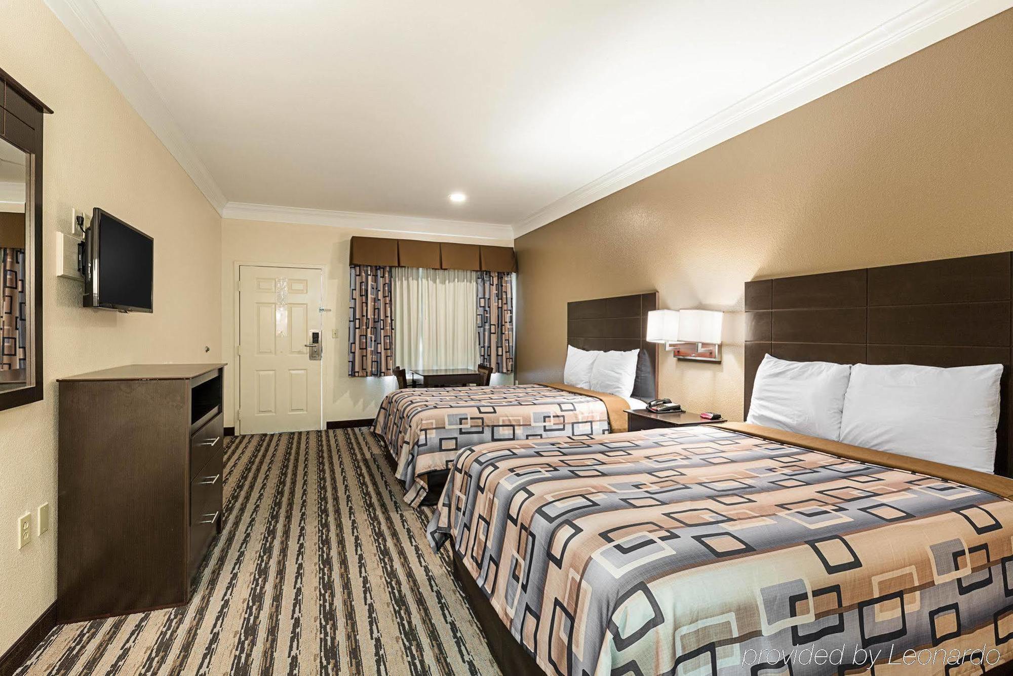 Red Roof Inn & Suites Houston - Humble/Iah Airport Exterior foto